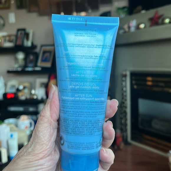 VICHY CAPITAL SOLEIL AFTER SUN DAILY MILK CARE Sensitive Skin.  100ml. - Picture 2 of 3